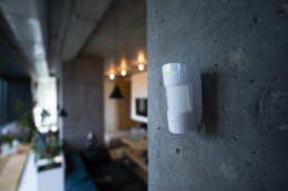 AJAX PIR z czujnikiem zbicia szyby CombiProtect - czarny