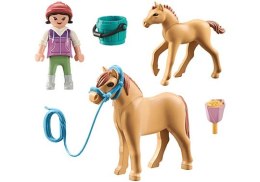 Zestaw figurek Horses 71498 Dziecko z kucykiem i źrebakiem