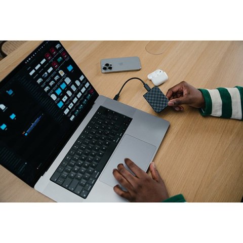 SSD Zewnętrzny Verbatim Store ,n ,Go Mini Diamond, 32025, 1000GB, czarna, 1000 MB/s MB/s-R, USB C, 1000 MB/s MB/s-W