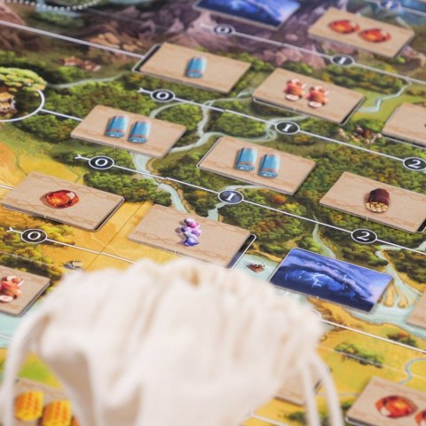 Gra Trakty i kontrakty