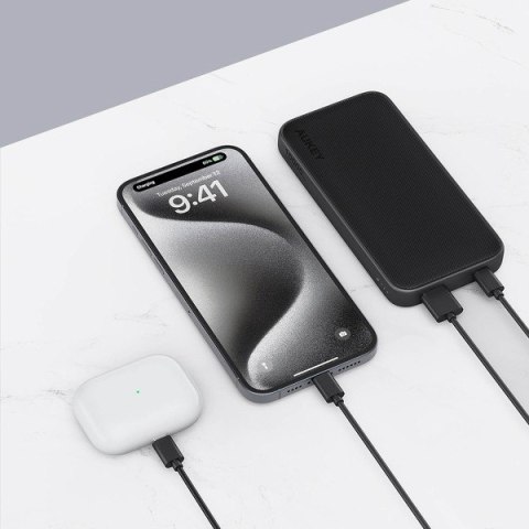 PB-Y46 Power Bank 10000 mAh 15W 2xUSB LED kabel USB-C