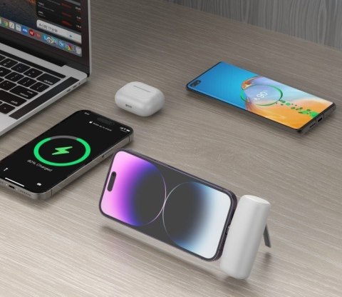 Powerbank P5 PLUG-IN (5 000mAh 10W) bezpośrednie podpięcie do telefonu za pomocą złącza USB-C