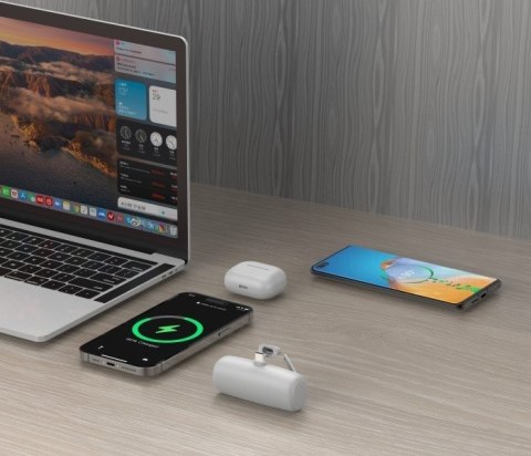 Powerbank P5 PLUG-IN (5 000mAh 10W) bezpośrednie podpięcie do telefonu za pomocą złącza USB-C