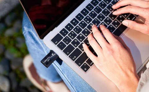 Adata Dysk Zewnętrzny SSD SC730 512G USB 3.2C/A 600/600MB/s czarny