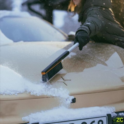 SZCZOTKA I SKROBAK DO ODŚNIEŻANIA