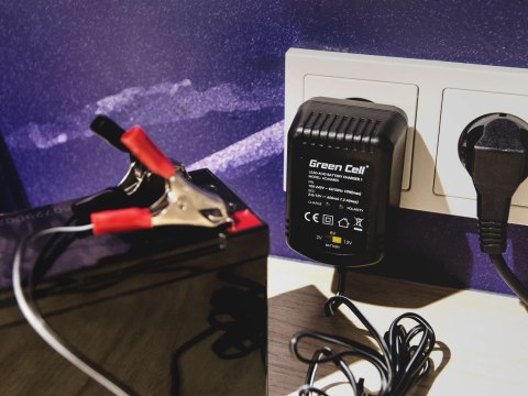 Green Cell bateria ładowarka do AGM, Gel i Lead Acid 2V / 6V / 12V (0.6A)