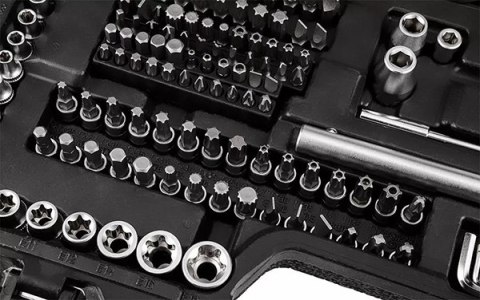 Zestaw kluczy nasadowych10-220, 220 szt, rozmiary 1/4, 1/2, 3/8, walizka, NEO TOOLS