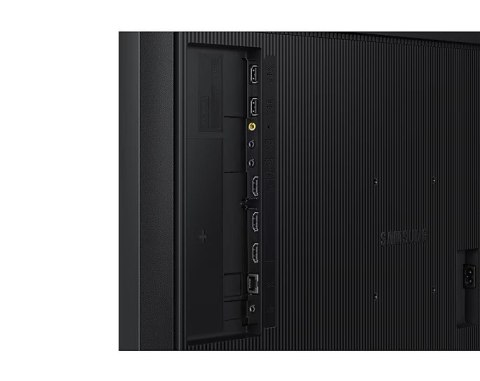 Monitor profesjonalny QM32C 32 cale Błyszcząca/IPS 24h/7 400(cd/m2) 1920x1080 (FHD) S10 Player (Tizen 7, VXT Ready) Wi-Fi/BT 3 l